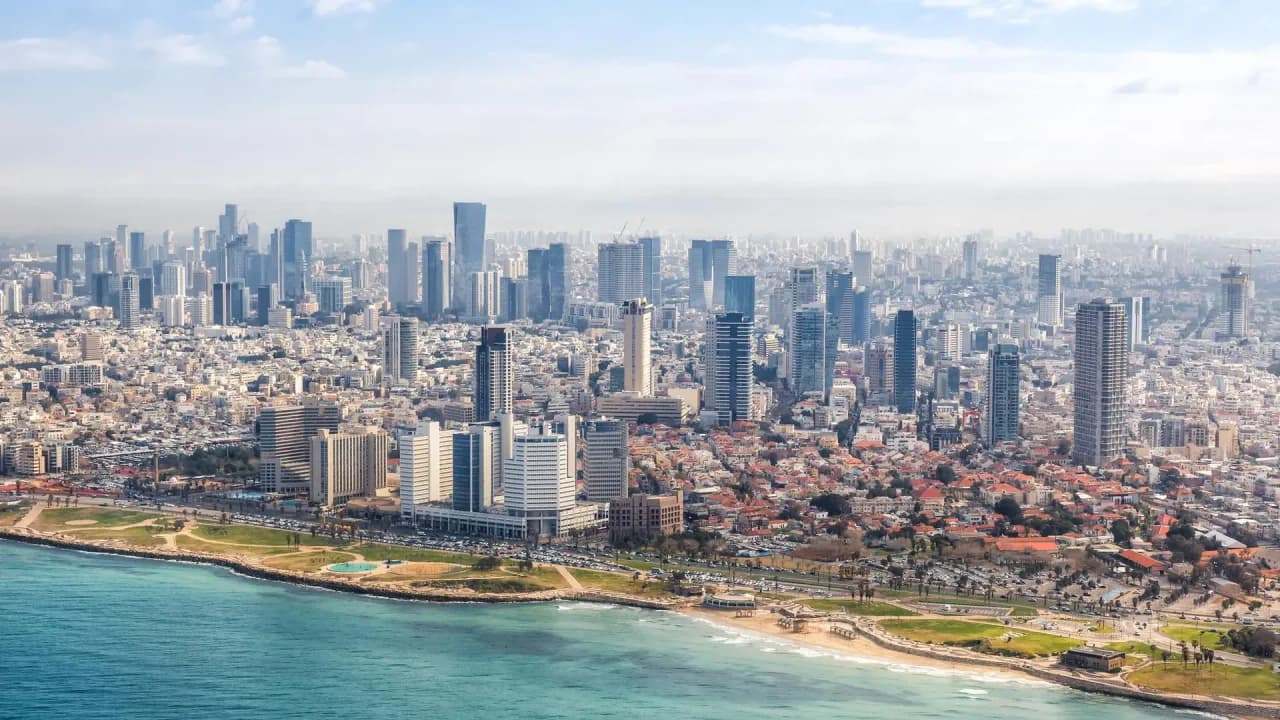 Atmospheric image for sworn Hebrew translations