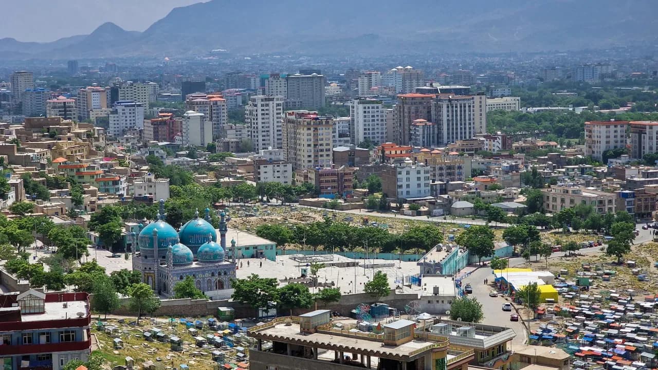 Atmospheric image for sworn Pashto translations