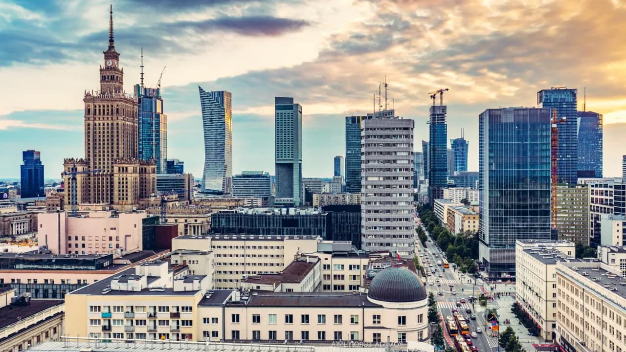 Atmospheric image for sworn Polish translations