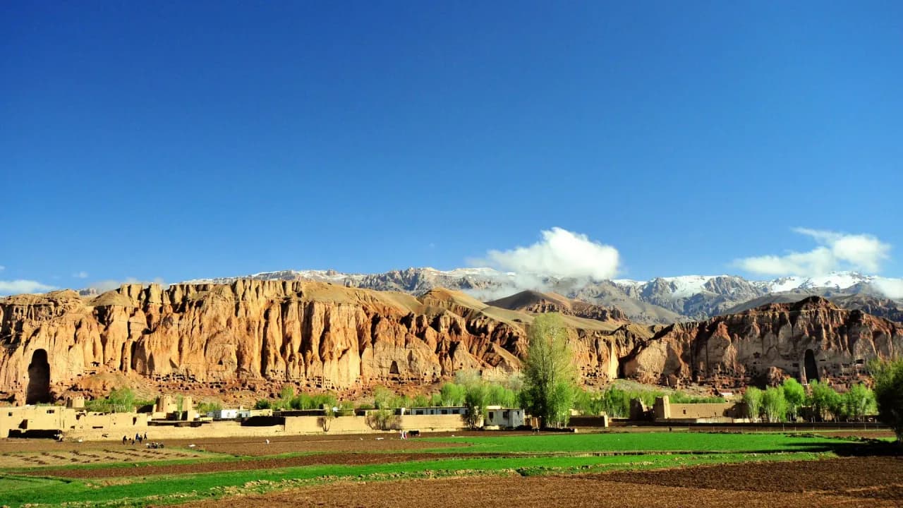 Atmospheric image for sworn Central Kurdish translations